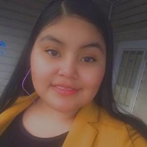 Meet your Posher, Lily